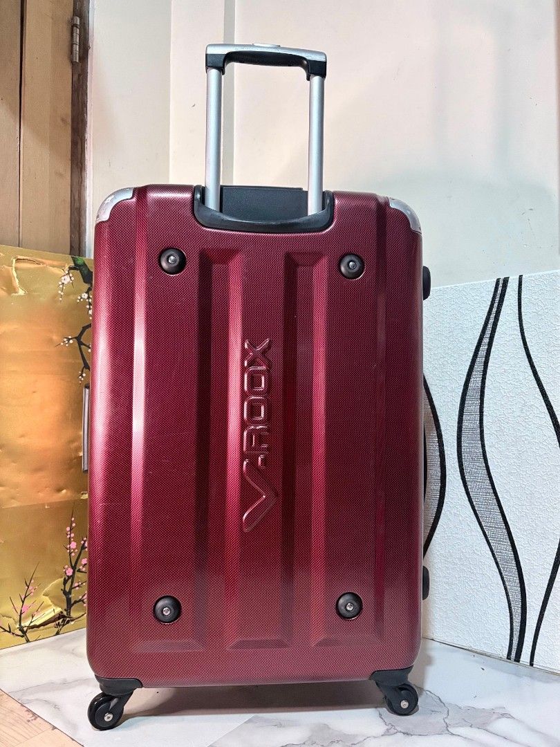 V-ROOX (Category: Luggage) located in Manila. Submitted by jzjapansurplus (Listing ID 1460919025, Image 3). Description: 🇯🇵IMPORTED FROM JAPAN ORIGINAL V-ROOX BRAND XLARGE SIZE LUGGAGE🇯🇵 🎯 TSA APPROVED CODED LOCK 🎯 CLIP TYPE - ZIPPERLESS 🎯 PUSH HANDLE TROLLEY 🎯 SMOOTH 360 WHEELS ROTATION 🎯 TOP AND SIDE HANDLE CARRY 🎯 DURABLE CASE 🎯 WIDE SPACE CAPACITY NO ISSUE.. MINIMAL MARK OF USAGE ONLY‼️.