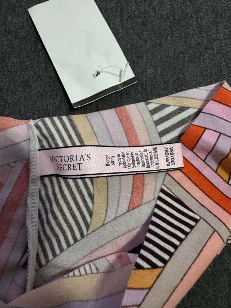 vs colored thong S (Category: Undergarments & Loungewear) located in San Jose. Submitted by 99ners (Listing ID 1460749823, Image 3). Description: .