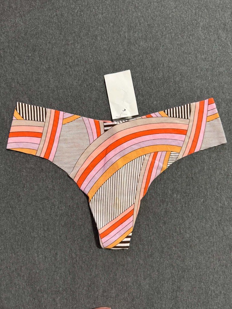 vs colored thong S (Category: Undergarments & Loungewear) located in San Jose. Submitted by 99ners (Listing ID 1460749823, Image 1). Description: .
