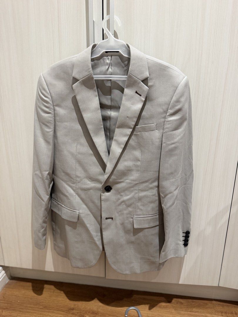 Wallstreet Beige Coat and Pants (Category: Formal Shirts) located in Manila. Submitted by alicson001 (Listing ID 1460862535, Image 1). Description: Wallstreet (fitted) (best fit small) Coat: Shoulder 17 inc Length 28 inc Pants size 30 (fitted) (Pina alter ko lang po para maging slim fit, pwede parin sya ipa balik sa dati..