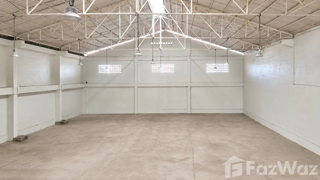 Warehouse for sale at RMT Industrial Complex (Category: Commercial) located in Makati City. Submitted by propertyproph (Listing ID 1460739967, Image 1). Description: 🏭 Warehouse for Sale – ₱65,800,000 Net 📍 RMT Industrial Complex, Tunasan, Muntinlupa City Secure an income-generating industrial warehouse that is already leased and earning from day one. This property comes with solar panels and is located in an established industrial corridor wit