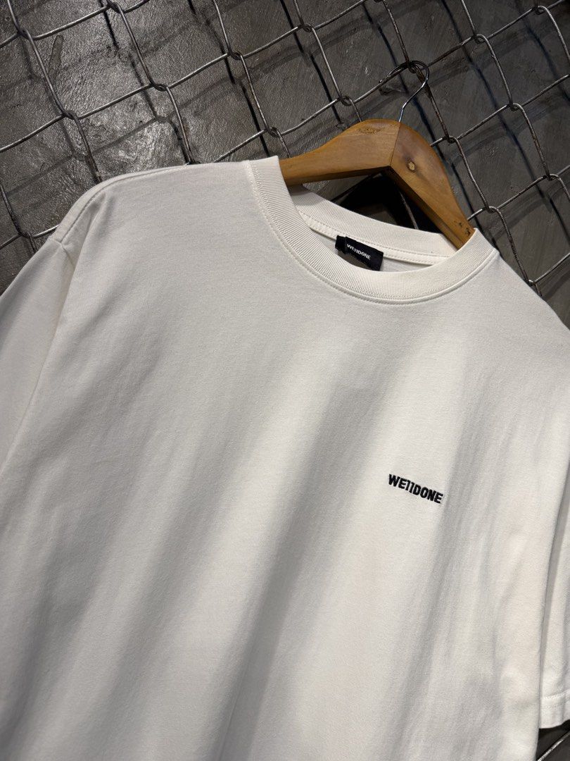 Welldone Embroid Script Logo White Tee. (Category: Tshirts & Polo Shirts ) located in Manila. Submitted by ardobe.mnl (Listing ID 1460748946, Image 2). Description: Excllent 21x29 Large fit.