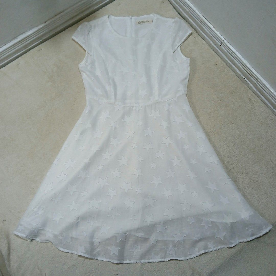 White dress (small)(pang first communion) (Category: Dresses) located in Santa Rosa. Submitted by bhelprelovedcloset (Listing ID 1460851736, Image 1). Description: .