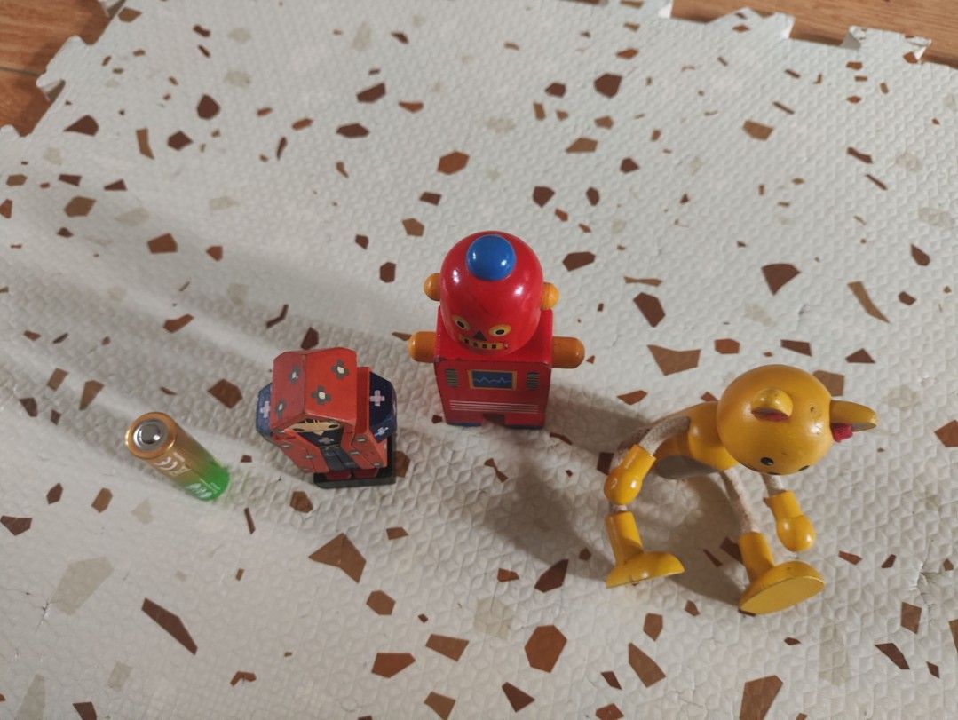 Wooden Toy Bundle 🤎 (Category: Educational & Learning Toys) located in Taguig. Submitted by cleanupmomma (Listing ID 1460794382, Image 3). Description: Please take time to read ❤️ Sold as Set All wooden lightweight wyiwyg.