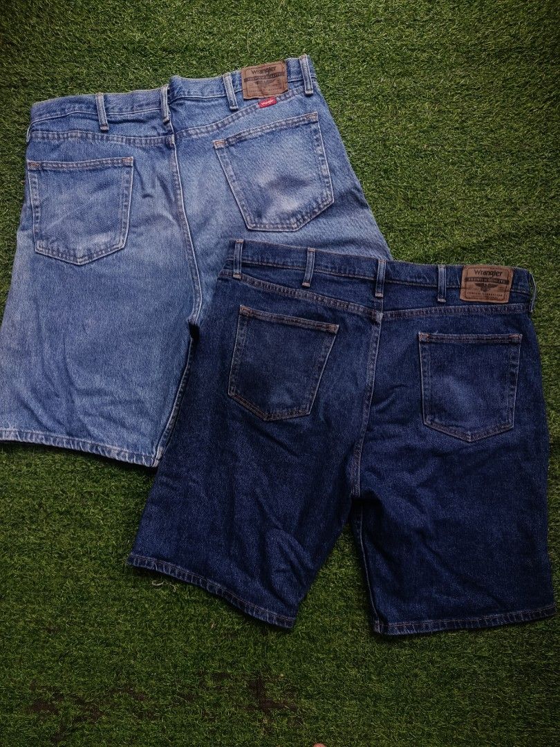 WRANGLER Denim Jorts, Hard Denim (Category: Shorts) located in Davao. Submitted by eve_vintage (Listing ID 1460868566, Image 1). Description: Wrangler Jorts waist: 36 Both length: 21.5 hem: 11.5 NO ISSUES EXCELLENT CONDITION - need wash only 850+ sf aspack.