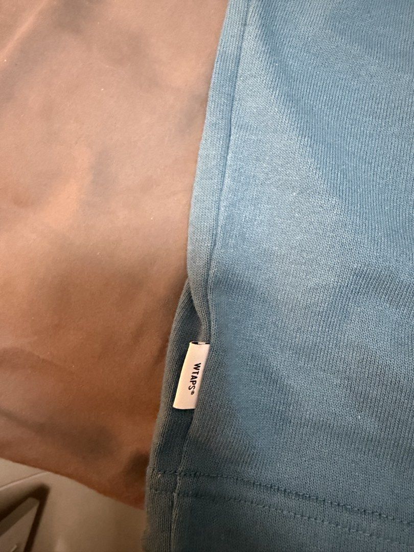 Wtaps （分類：T-shirt、恤衫、有領衫）位於 Hong Kong。 由 kimama213 提交（商品編號 1460903938，圖片 4）。簡介： size 02 全新 闊cut 湖水藍 買入$12xx sale$600 包順豐郵寄俾你。