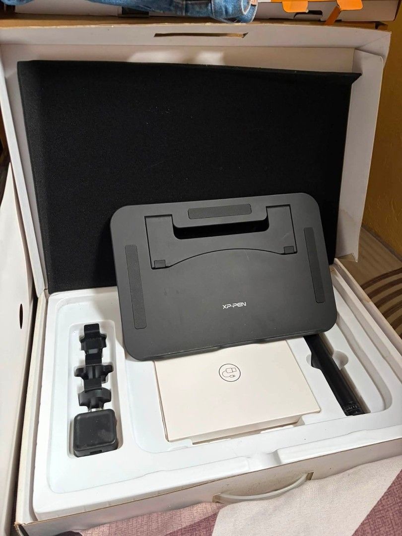 XPPEN 15.6 Pro Drawing Tablet (Category: Monitor Screens) located in Manila. Submitted by tokwatkimchi (Listing ID 1460737483, Image 1). Description: Selling XPPEN 15.6 Pro Complete accessories RFS NEED FUNDS 8,000 PHP (Negotiable) PM IF INTERESTED.