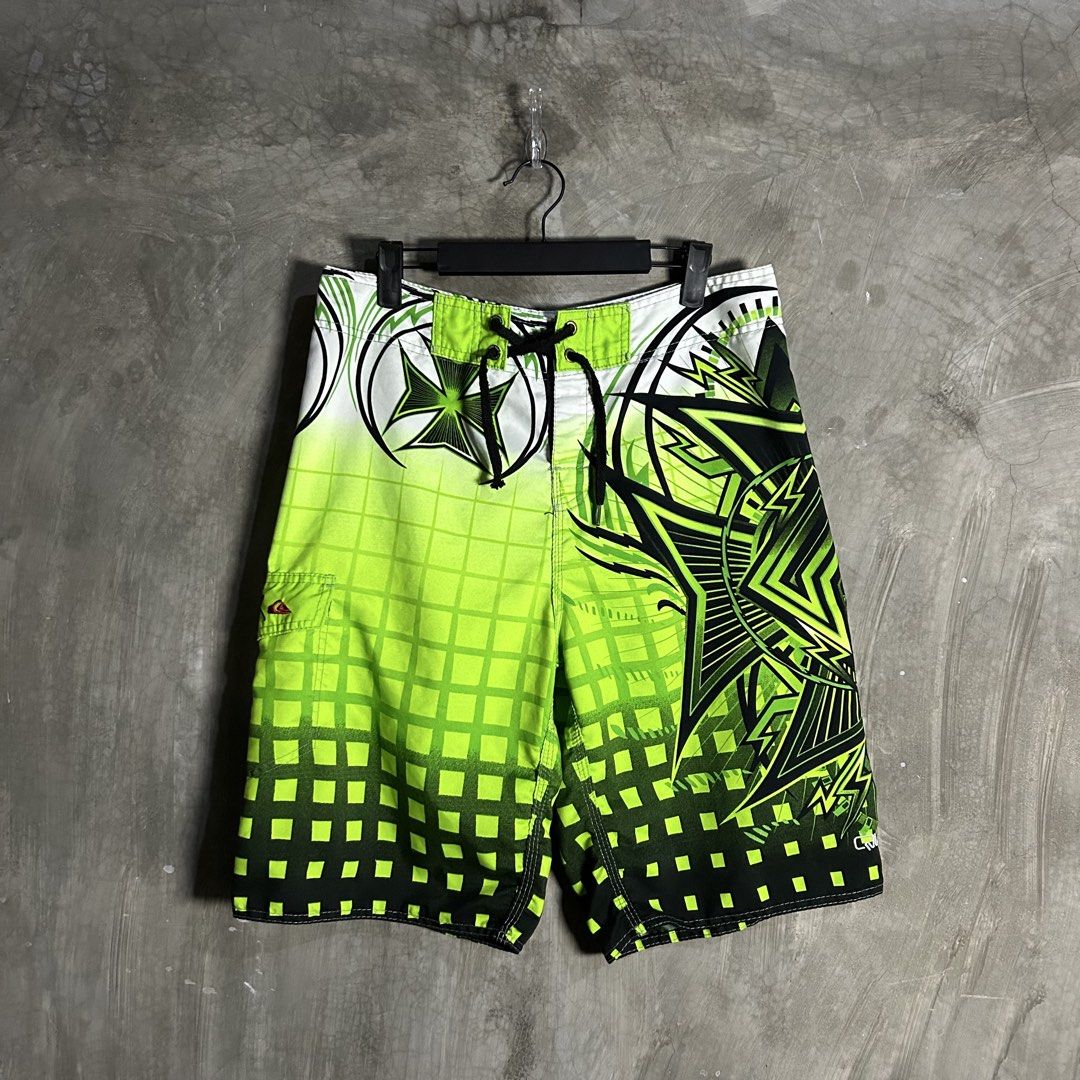 Y2k Quiksilver - Green Boardshort (Category: Swim Trunks & Board Shorts) located in Tayabas. Submitted by streetdepartment (Listing ID 1460901373, Image 1). Description: Y2k Quiksilver - Green Boardshort Measurements (inches): Waist: 32” Length: 22” Leg opening: 11” Tagged as 32 Excellent condition Flaw/s: Loose stitching on velcro.