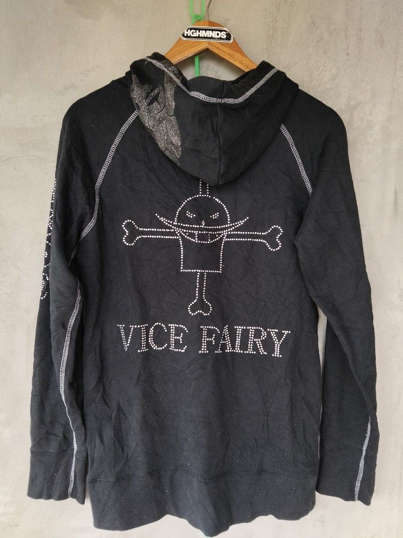 Y2k Vice Fairy Hoodie (Category: Coats, Jackets and Outerwear) located in Nabua. Submitted by tendollardeals (Listing ID 1460744729, Image 2). Description: 18.5x27 dm.