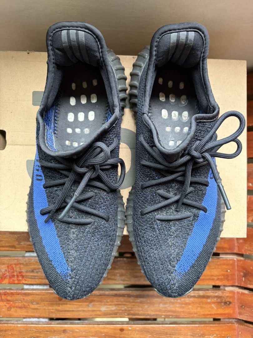 Yeezy boost v2 dazzling blue (Category: Sneakers) located in Quezon City. Submitted by theyellowbasket (Listing ID 1460790839, Image 2). Description: Original bought from after market store rfs: declutter.