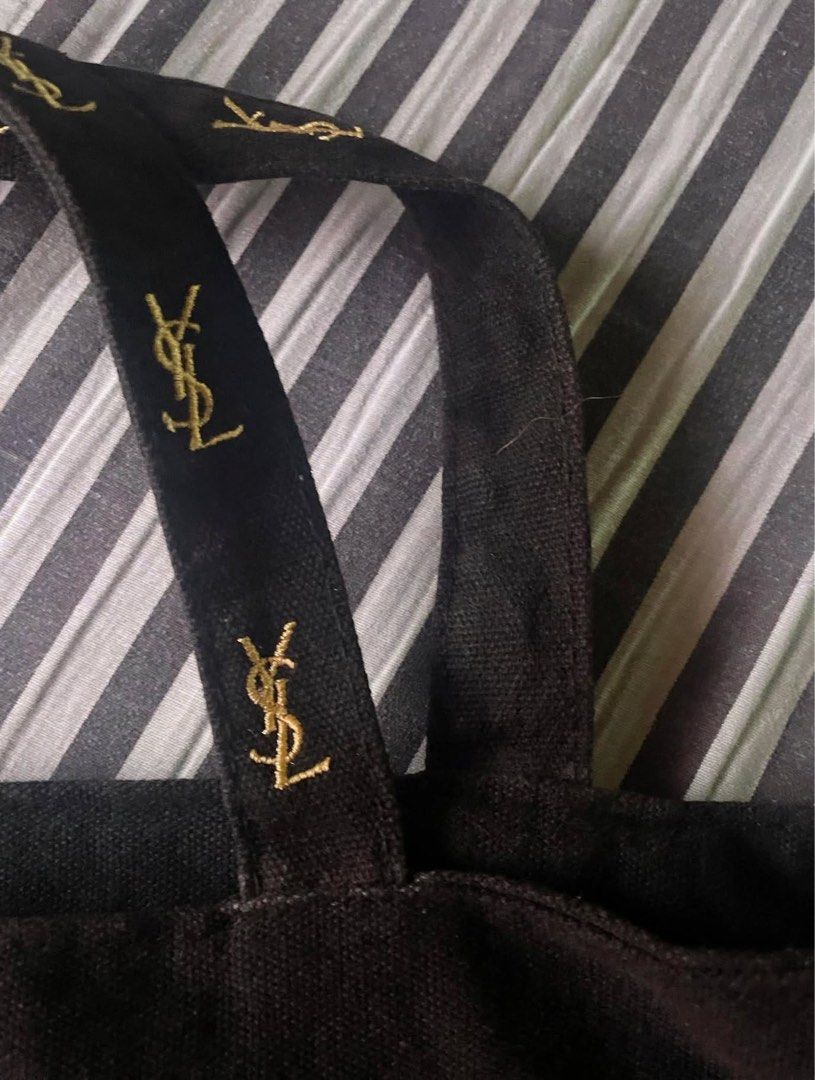 Ysl Canvass totebag (Category: Tote Bags) located in Caloocan City. Submitted by hardestea2026 (Listing ID 1460746467, Image 3). Description: .