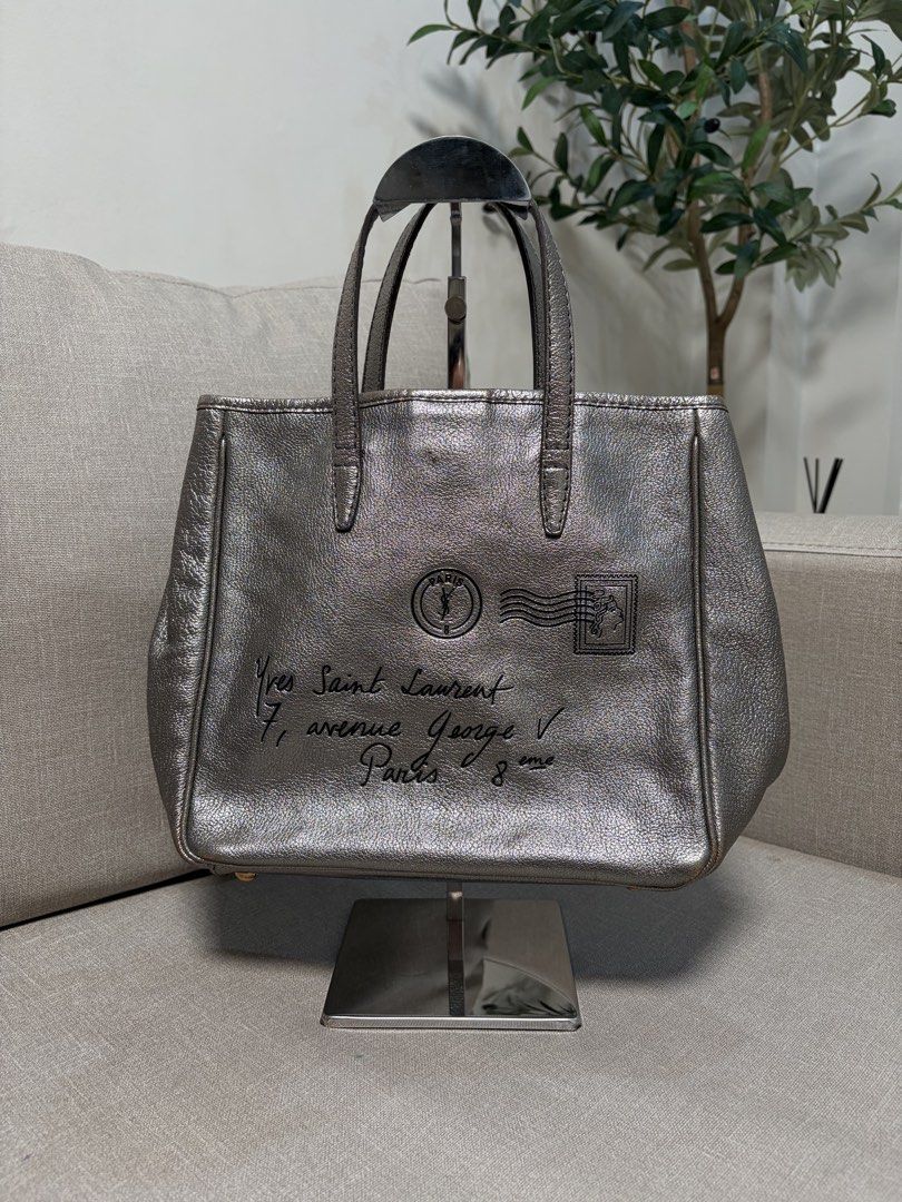 Ysl ymail tote (Category: Luxury Bags & Wallets) located in Las Pinas. Submitted by lovedmnl (Listing ID 1460791434, Image 1). Description: .