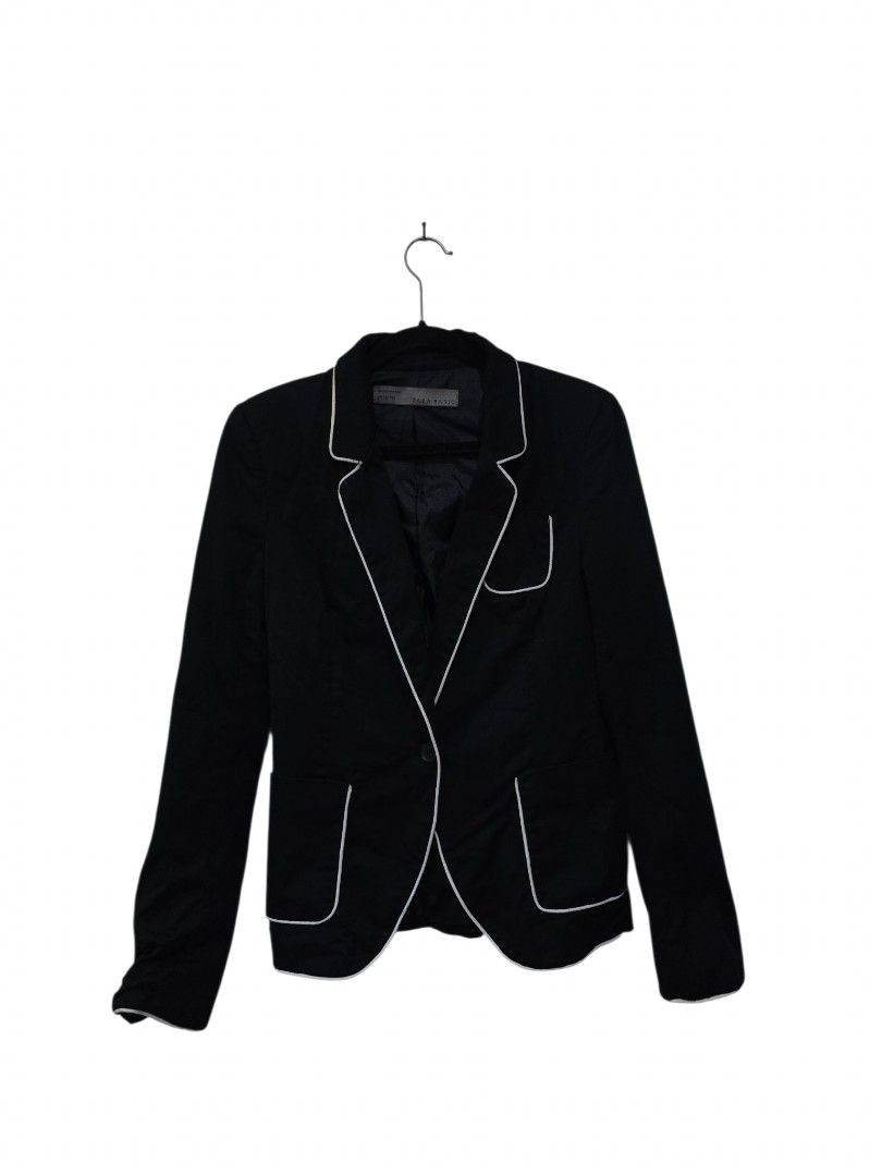 Zara black blazer white pipes (Category: Coats, Jackets and Outerwear) located in Batangas. Submitted by thevanitychamber (Listing ID 1460887536, Image 2). Description: .