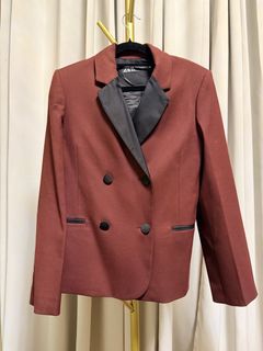 (Category: ) located in . Submitted by crixxcloset (Listing ID 1460825250, Image 1). Description: .