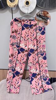 (Kategori: ) berada di . Dikirim oleh stuffeestuff (ID iklan 1460886568, Gambar 1). Deskripsi: .