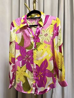 (Category: ) located in . Submitted by crixxcloset (Listing ID 1460815890, Image 1). Description: .