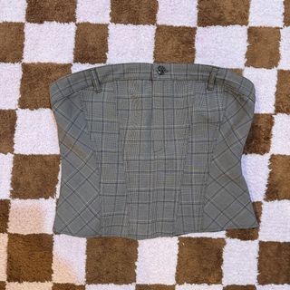 (Category: ) located in . Submitted by chachiscloset (Listing ID 1460888440, Image 1). Description: .