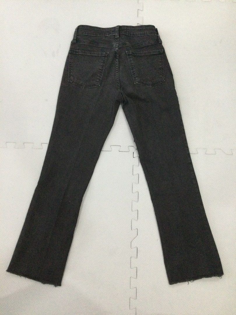 ZARA Jeans (bundle of 2) (Category: Jeans) located in Taguig. Submitted by hiddennikki (Listing ID 1460829665, Image 3). Description: .