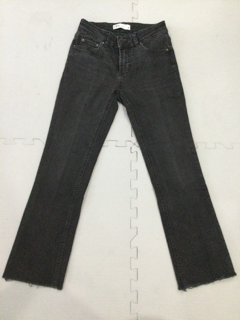 ZARA Jeans (bundle of 2) (Category: Jeans) located in Taguig. Submitted by hiddennikki (Listing ID 1460829665, Image 2). Description: .