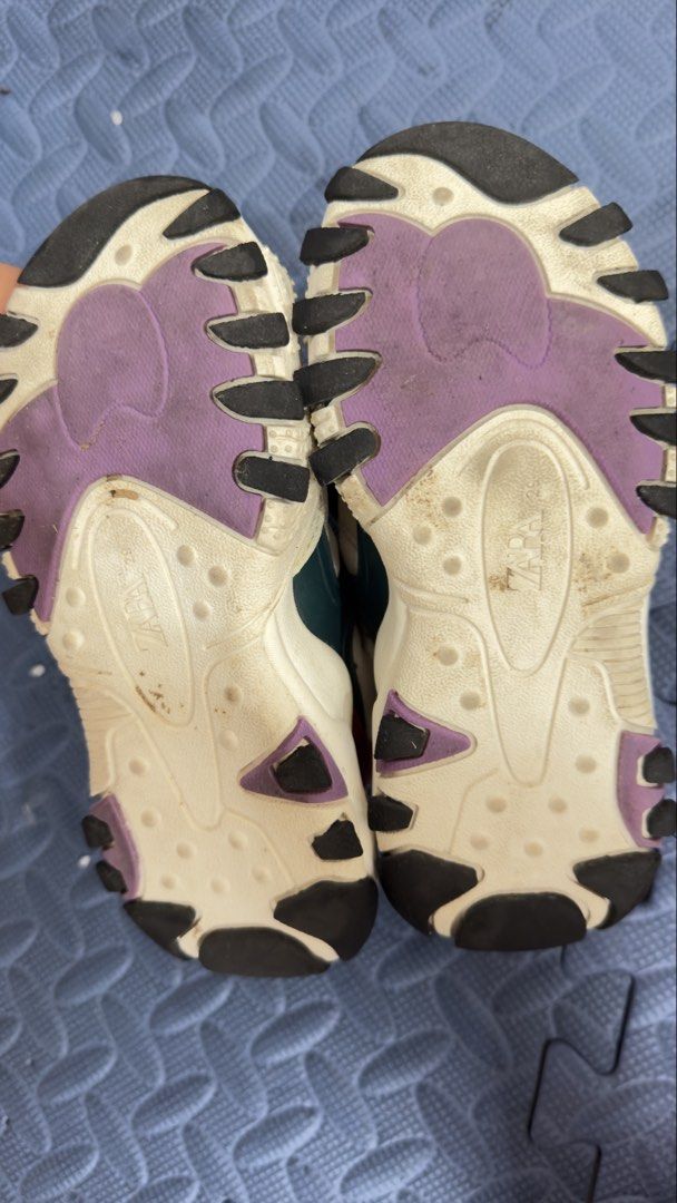 Zara Shoes (Category: Babies & Kids Fashion) located in Pasig City. Submitted by thelesslife.mnl (Listing ID 1460728828, Image 2). Description: Size 29 No box .