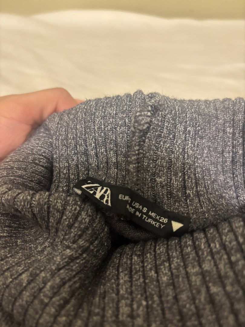 Zara Sleeveless Turtleneck Top Grey (Category: Sleeveless) located in Taguig. Submitted by buymyztuff (Listing ID 1460866047, Image 2). Description: - Authentic Zara - Ribbed knit material - I’m generally size XS but this fits fine - Barely used - RFS: decluttering/need funds 🙏🏻.