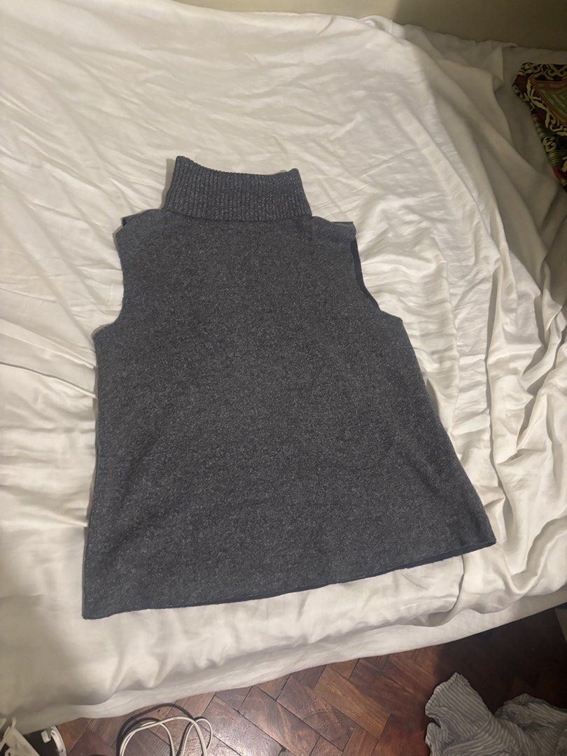 Zara Sleeveless Turtleneck Top Grey (Category: Sleeveless) located in Taguig. Submitted by buymyztuff (Listing ID 1460866047, Image 1). Description: - Authentic Zara - Ribbed knit material - I’m generally size XS but this fits fine - Barely used - RFS: decluttering/need funds 🙏🏻.