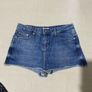 (Category: ) located in . Submitted by thriftfindsbyshei (Listing ID 1460814186, Image 1). Description: .
