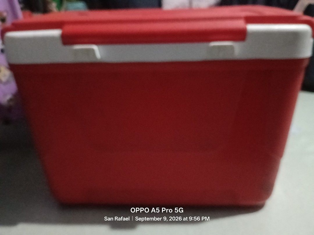 Zooey Cooler 52L (Category: Storage Boxes & Baskets) located in Quezon City. Submitted by zabandzycloset (Listing ID 1460826120, Image 2). Description: Used-Good Condition color : Red 52L Brand: Zooey.
