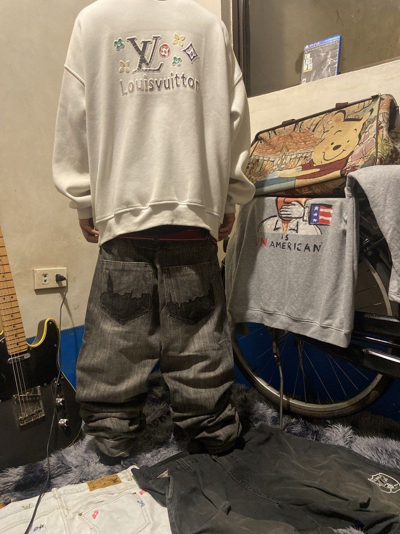 ZooYork Nyc (Category: Jeans) located in Quezon City. Submitted by swaggythhrift.mnl (Listing ID 1460871118, Image 1). Description: ZOOYORK NYC💎 (IYKYK) NO FLAWS / NO ISSUE AUTHENTIC / COMPLETE TAGS ONE OF MY FAV W:34 L:44.5 T:13 LO:9 ₱:2000 🔗THERE IS ONLY ONE ITEM LEFT TYPE “ MINE “ FIRST TO GET IT..
