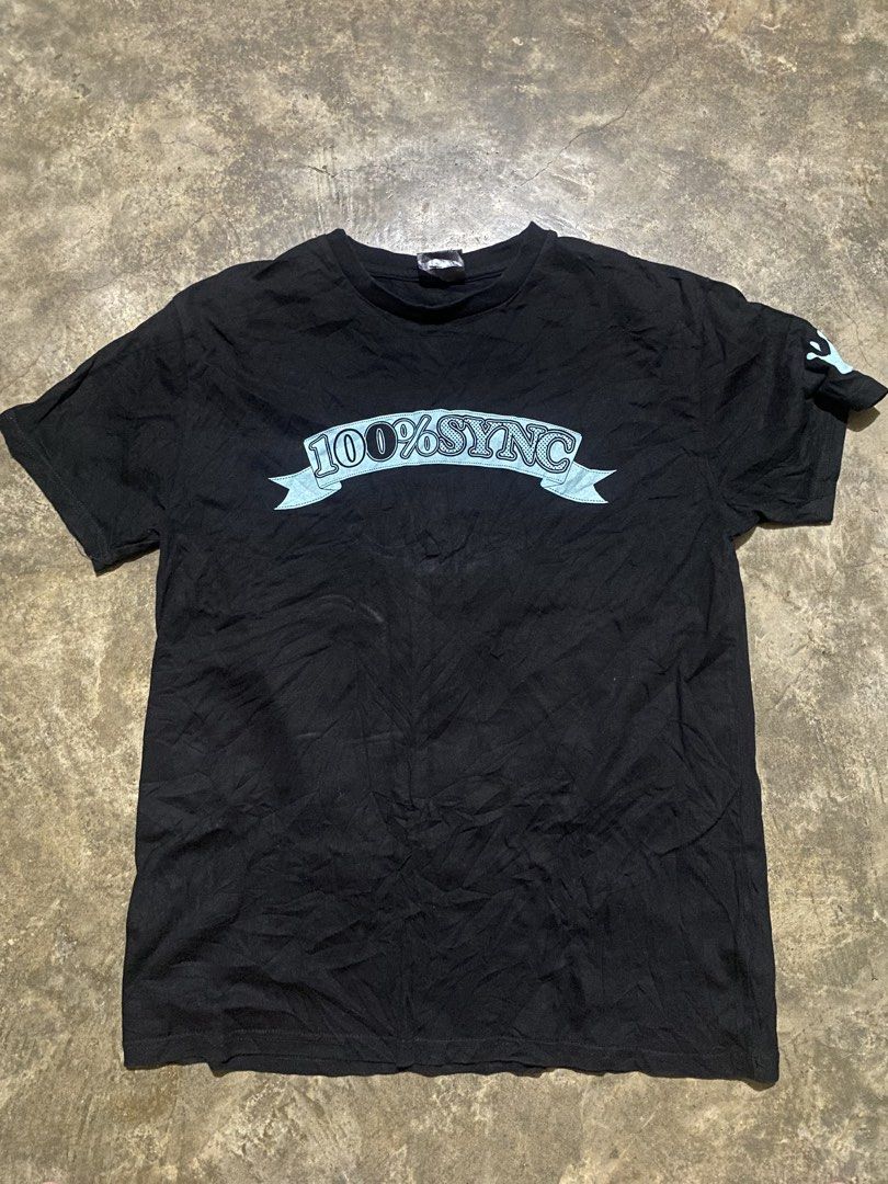 100% Sync x maimai MILK T-shirt (Category: Tshirts & Polo Shirts ) located in Imus. Submitted by mnmv23 (Listing ID 1461101632, Image 1). Description: - Black t-shirt - Front: 100% Sync logo - Back: maimai MILK graphic with cute characters - Ideal for fans of the game - Short sleeves - Crew neck - Comfortable 100% cotton material Size LL.