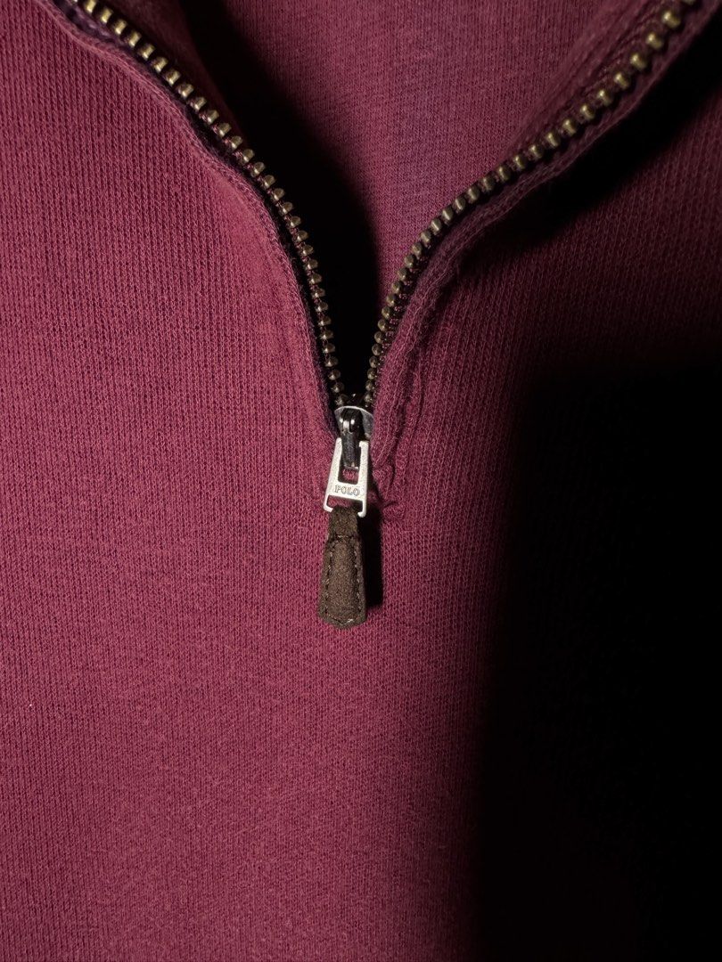 1880 (Category: Luxury Apparel) located in La Trinidad. Submitted by kodspogi (Listing ID 1460963180, Image 3). Description: Ralph Lauren Qzip Burgundy 23/27 : XL fitting Excellent Complete tags Issue : Light Stain 1,880.