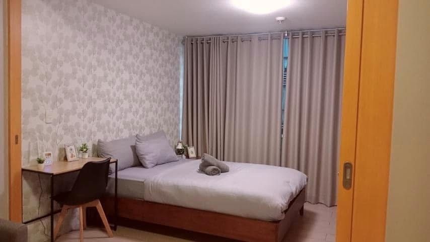 1BR 9th floor One Uptown Residences (Category: Apartments & Condos) located in Taguig. Submitted by kenparedes88 (Listing ID 1460990139, Image 3). Description: 33.30 SQM NO PARKING DECORATED TENANTED 2 YEARS .