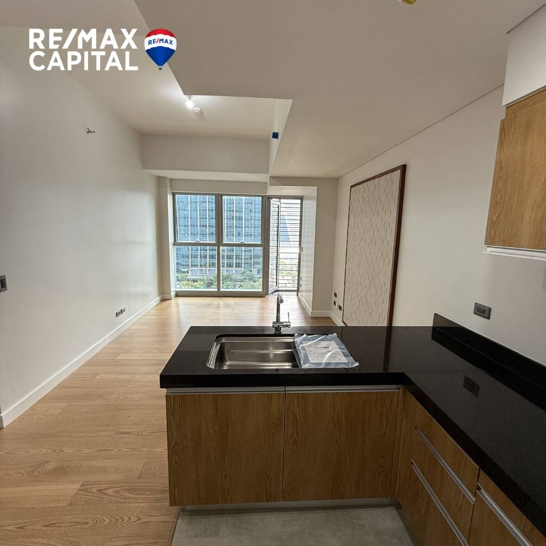 (Category: ) located in . Submitted by REMAXCapital (Listing ID 1460929290, Image 1). Description: .