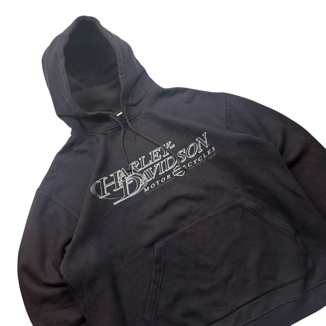 2007 Harley Davidson Hoodie (Category: Hoodies) located in Iloilo. Submitted by thriftheaven001 (Listing ID 1460930195, Image 3). Description: Item name: Harley Davidson Mullet Hoodie Size: XL Dimes (LxW): 28 x 25.5 Condition: 9.5/10 Issue: very minimal stain almost unnoticeable .