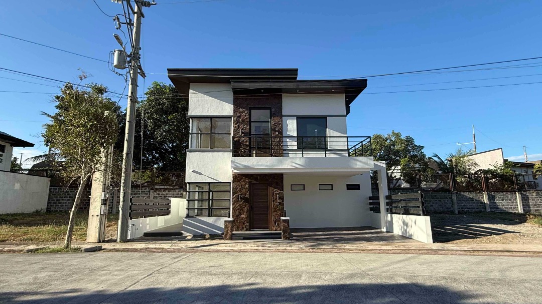 (Category: ) located in . Submitted by liveinthesouthph (Listing ID 1461031731, Image 1). Description: .