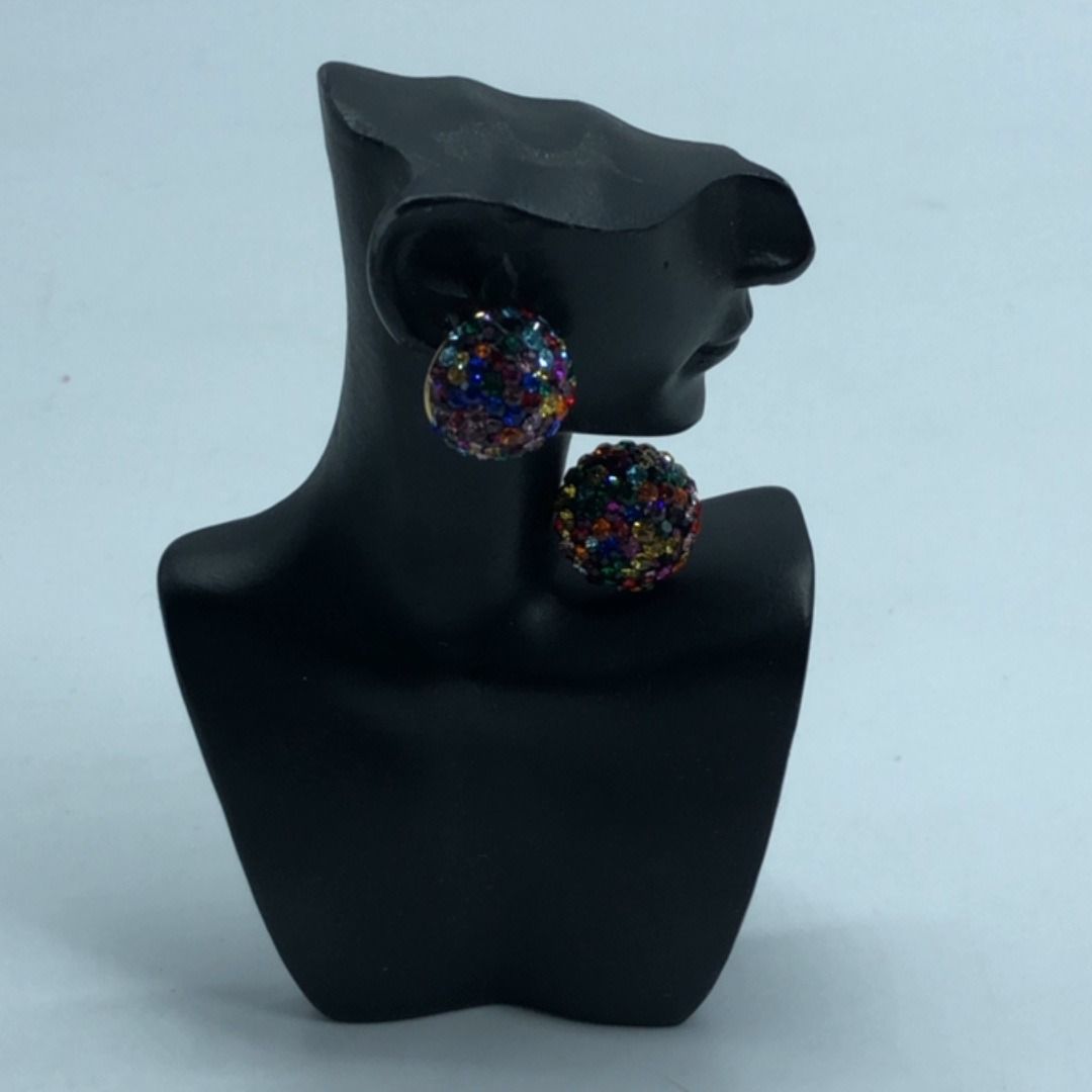 267008900 KATE SPADE ACCESSORRY EARRINGS (Category: Earrings) located in Taguig. Submitted by ecoring.ph (Listing ID 1461009456, Image 1). Description: ◆CONDITION: B+ ◆DESCRIPTIONS: (Other defects/info:) The earring has minimal scratches, dents, tarnish, and signs of use. ◆INCLUSIONS: NONE ⚠︎Please note that all sizes are approximate and may vary slightly. ⚠︎Please be reminded to always carefully check/read the provided/written description(s) of 