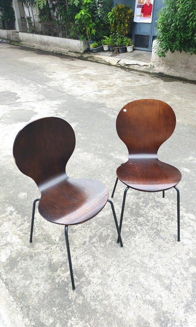 2pc chair (Category: Chairs) located in Manila. Submitted by tonyhawk0592 (Listing ID 1460991930, Image 3). Description: .