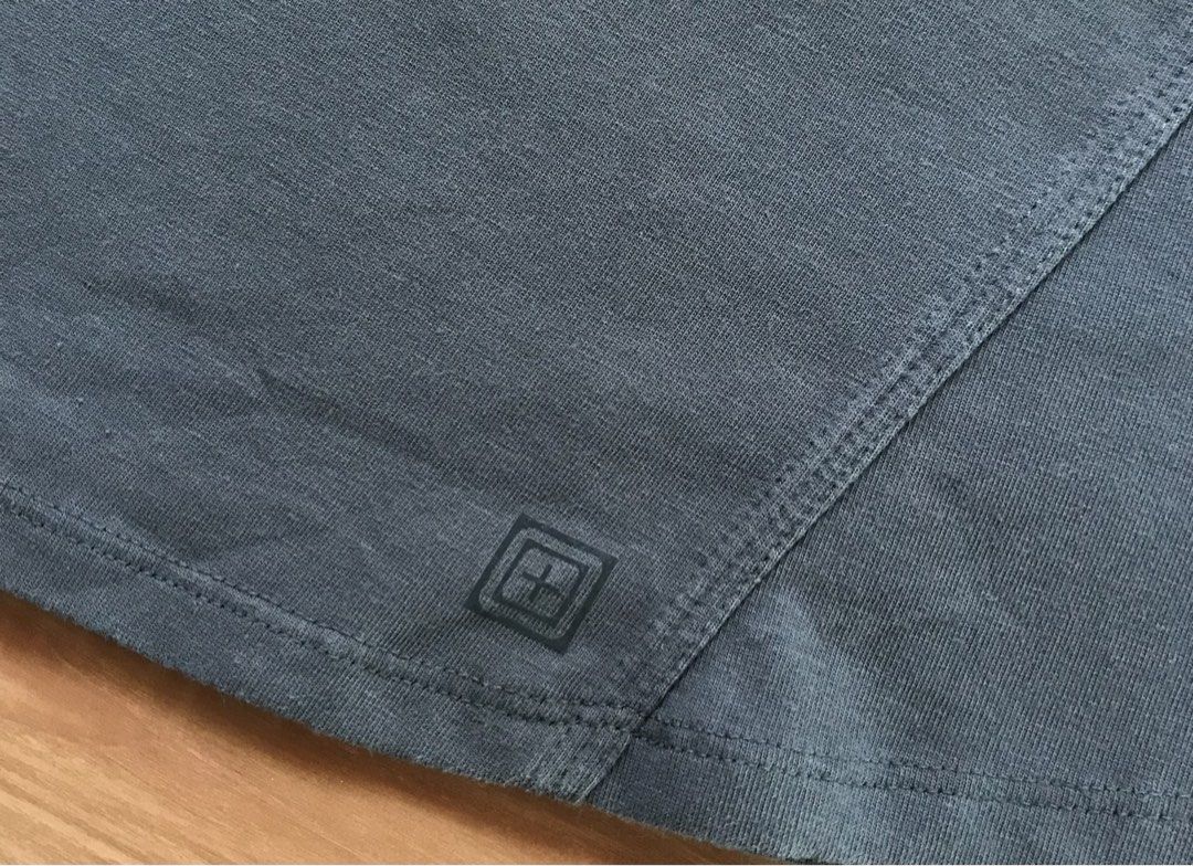 5.11 Tactical Tanktops (Category: Tshirts & Polo Shirts ) located in Cebu City. Submitted by whytruekoy (Listing ID 1460989510, Image 2). Description: 5.11 Tactical Tanktops Authentic Size Medium W / 18 L / 26 Excellent.