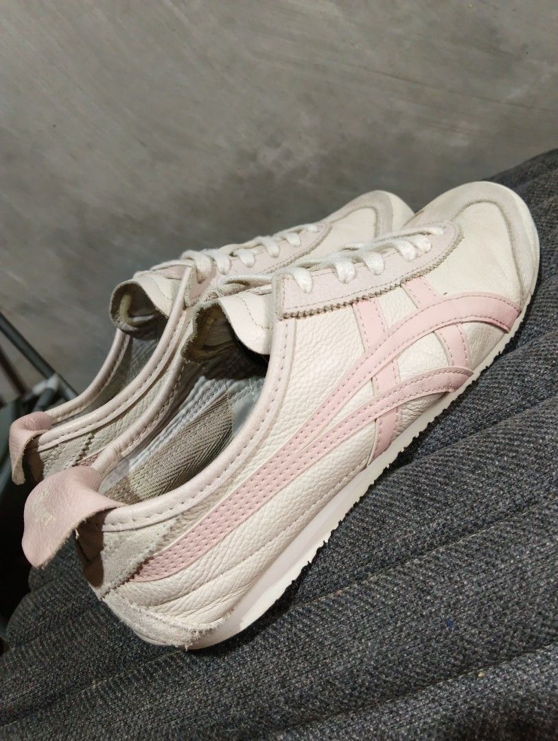 7.5 Women Onitsuka Tiger (Category: Sneakers) located in Cavite. Submitted by ronessabrandedshoes2ndaccount (Listing ID 1460987953, Image 3). Description: 7.5 WOMEN EUR 39 - Cream and pink Onitsuka Tiger sneakers - Classic, versatile style perfect for casual wear - clean and in very good condition .
