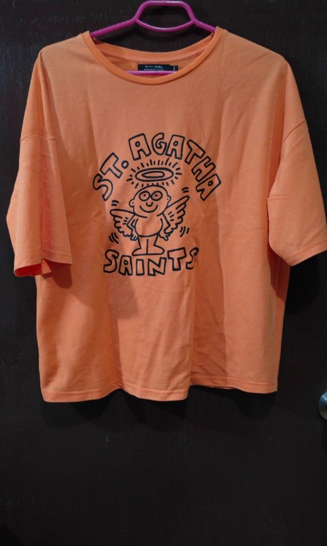 7MODIFIER x KEITH HARING (Category: Tshirts & Polo Shirts ) located in Manila. Submitted by friperie. (Listing ID 1461025453, Image 1). Description: Disclaimer: Product Color May Slightly Vary Due to Photographic Lighting Sources or Your Monitor Settings issue last pic may stain Dm for other pictures or details..