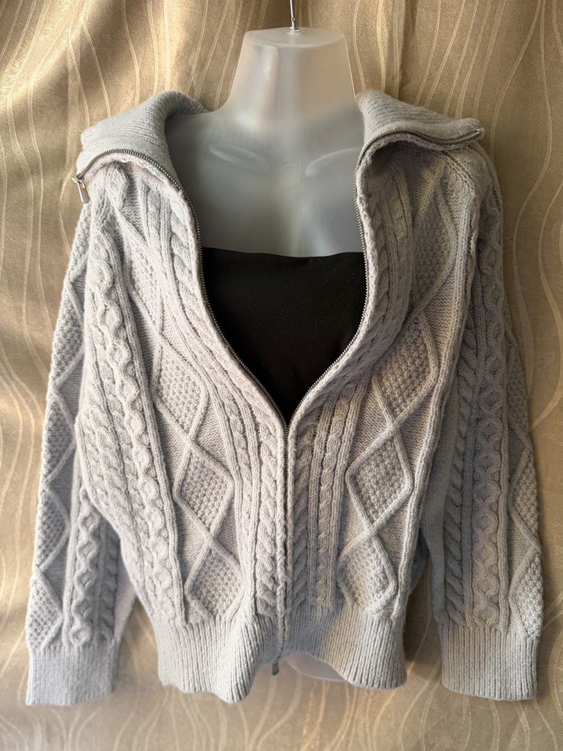 8 Seconds Light Gray Cable Knit Zip-Up Sweater (Category: Coats, Jackets and Outerwear) located in Caloocan City. Submitted by lovedbyzee (Listing ID 1461028495, Image 1). Description: • Brand new, never used :) • Bought this in 8 Seconds in BGC • Original price is 2,999php 📍North Caloocan / Fairview, QC Payment via GCash / Maribank Delivery via J&T / Lalamove.