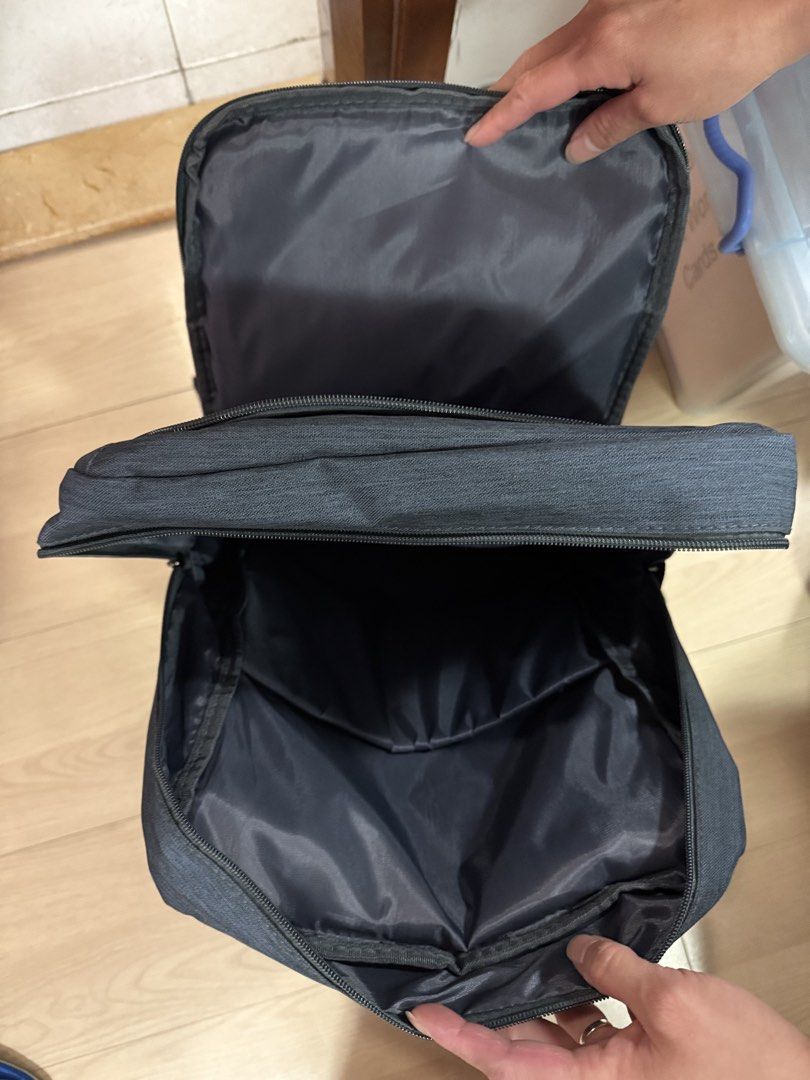 手提電腦背囊 （分類：手提電腦袋）位於 Hong Kong。 由 cl_chiang 提交（商品編號 1460948353，圖片 3）。簡介： 。