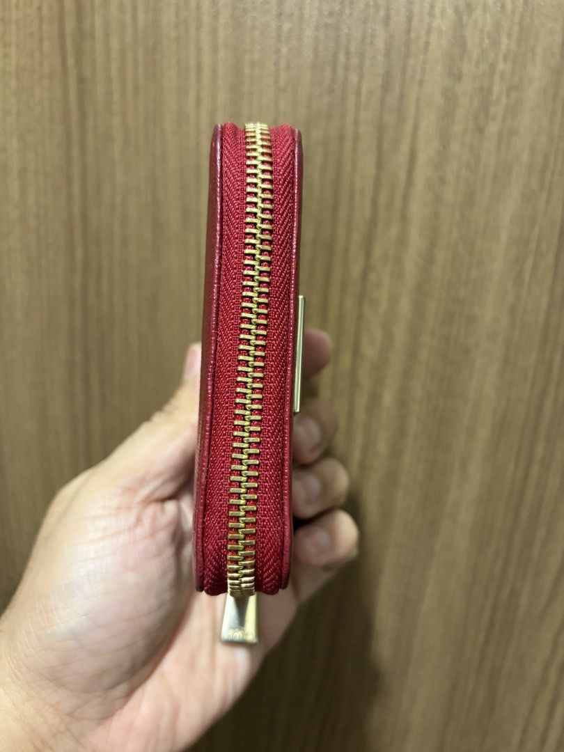 * FURLA Bi-fold Wallet (Red)* (Category: Luxury Bags & Wallets) located in Mandaluyong City. Submitted by localbudol (Listing ID 1461069127, Image 3). Description: .