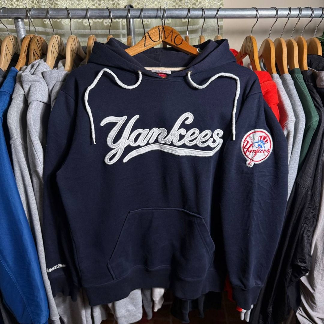 Mitchell & Ness Yankees Navy Blue Pullover Hoodie (Category: Hoodies) located in Davao. Submitted by demifrogthrift (Listing ID 1461062723, Image 2). Description: 🏷️ Mitchell & Ness Yankees Navy Blue Pullover Hoodie | Large | Width 22″ Length 27″ Issue: Slightly Fade Inside Hood Color Rate: 9.5/10 ₱899 (Slightly negotiable) + Shipping Fee Send me a message to purchase 📩 Please manage your expectations, All items are Thrifted and some issues may