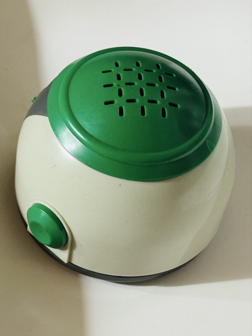 ⏰🗣️ RETRO JAPANESE TALKING CLOCK — TESTED & WORKING 🇯🇵 (Category: Other Home Decor) located in Bacarra. Submitted by retrovival (Listing ID 1460993840, Image 3). Description: ⏰🗣️ RETRO JAPANESE TALKING CLOCK — TESTED & WORKING 🇯🇵 A fun Japan find with peak retro-tech charm! This quirky tabletop clock doesn’t just show the time—press the unit down and it announces the time aloud in Japanese. 🇯🇵🔊 ✨ Japanese-language voice function ⏰ Digita