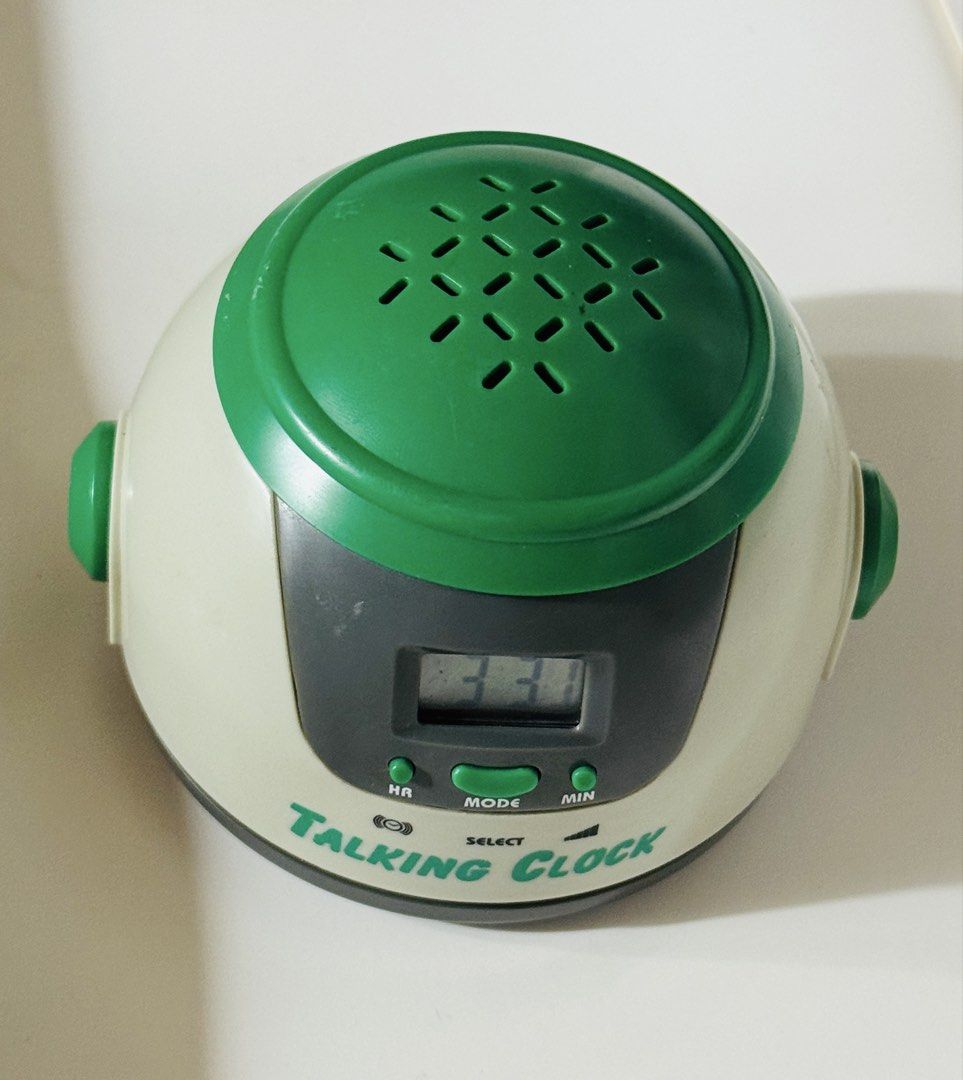⏰🗣️ RETRO JAPANESE TALKING CLOCK — TESTED & WORKING 🇯🇵 (Category: Other Home Decor) located in Bacarra. Submitted by retrovival (Listing ID 1460993840, Image 2). Description: ⏰🗣️ RETRO JAPANESE TALKING CLOCK — TESTED & WORKING 🇯🇵 A fun Japan find with peak retro-tech charm! This quirky tabletop clock doesn’t just show the time—press the unit down and it announces the time aloud in Japanese. 🇯🇵🔊 ✨ Japanese-language voice function ⏰ Digita