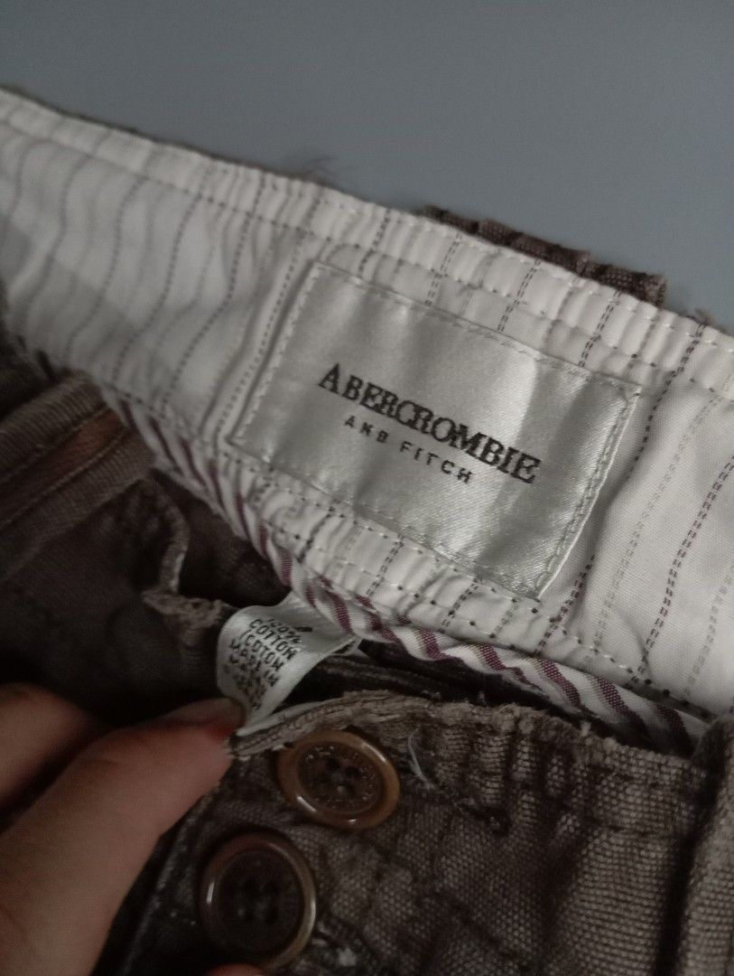 Abercrombie & Fitch boot cut pants (Category: Jeans) located in Manila. Submitted by thrift_nihu (Listing ID 1461064378, Image 2). Description: dimes (in inches) waist 30 crotch 8 thigh 9 outseam 38.5 inseam 31.5 length 39 hem 10.1 excellent condition color rate 9.5/10 issues broken button one only dm me to purchase negotiable location: mindanao, bukidnon - Disclaimer: We are not affiliated or associated with any brands posted here. All trademark