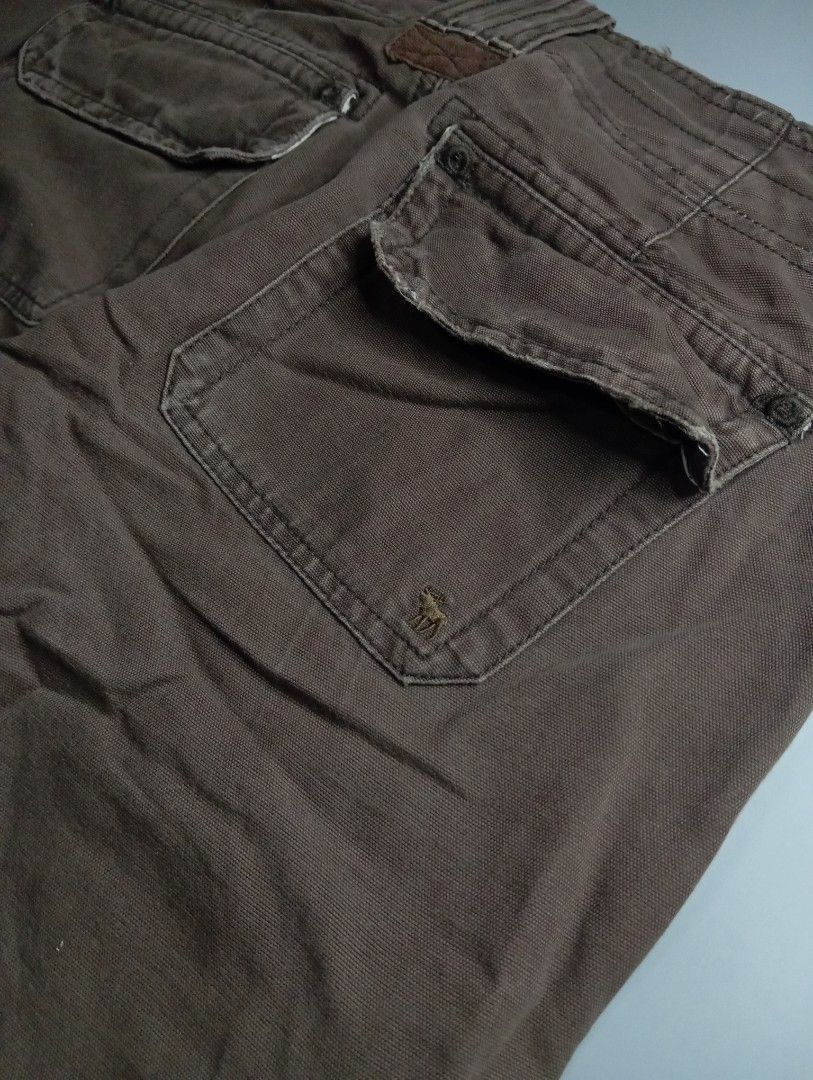 Abercrombie & Fitch boot cut pants (Category: Jeans) located in Manila. Submitted by thrift_nihu (Listing ID 1461064378, Image 3). Description: dimes (in inches) waist 30 crotch 8 thigh 9 outseam 38.5 inseam 31.5 length 39 hem 10.1 excellent condition color rate 9.5/10 issues broken button one only dm me to purchase negotiable location: mindanao, bukidnon - Disclaimer: We are not affiliated or associated with any brands posted here. All trademark
