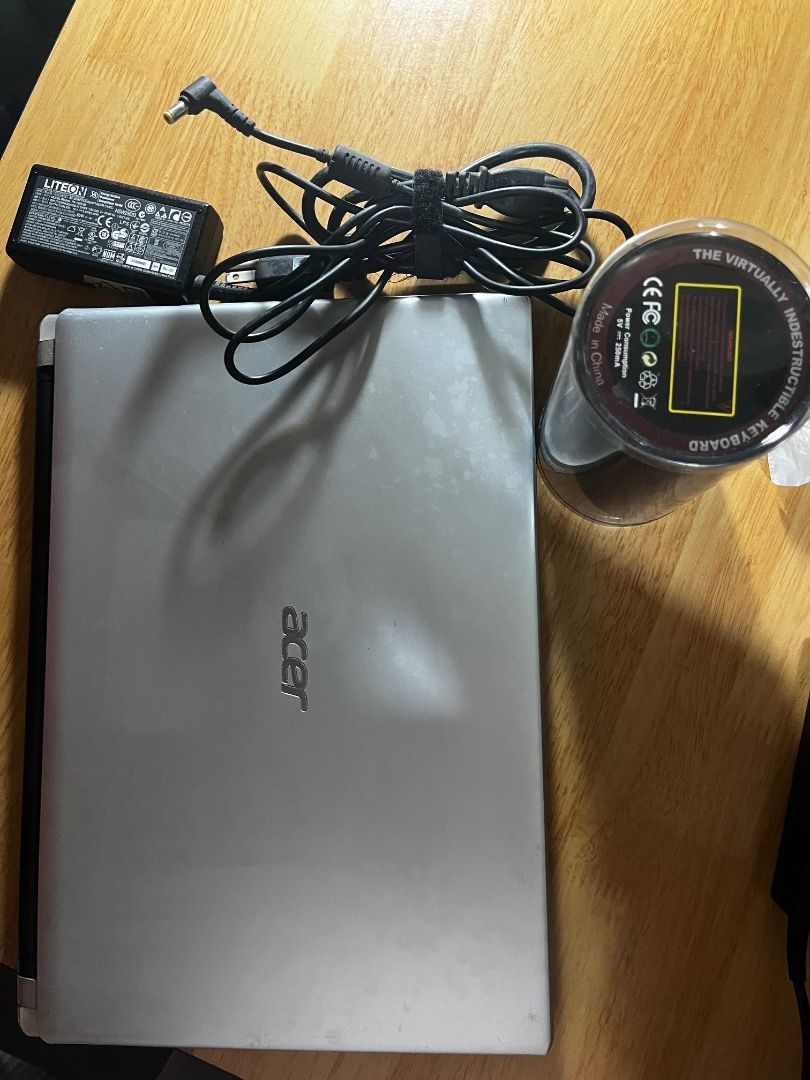 Acer Aspire V5-431P - Windows 8 (Category: Laptops & Notebooks) located in Binan City. Submitted by med.ph7 (Listing ID 1461091705, Image 1). Description: 💻 FOR SALE: Acer Aspire V5-431P — Windows 8 • Windows 8 Single Language • Intel Celeron 1007U 1.50GHz • 4GB RAM • 64-bit OS • 10-point Touchscreen — working ✅ • Fully activated • USB keyboard included ⌨️ • Charger included 🔌 📌 Issues: • Built-in keyboard not working • Battery weak — needs to