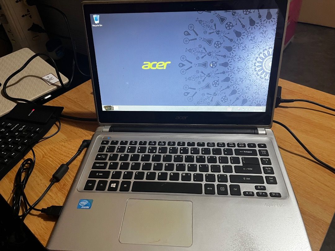 Acer Aspire V5-431P - Windows 8 (Category: Laptops & Notebooks) located in Binan City. Submitted by med.ph7 (Listing ID 1461091705, Image 3). Description: 💻 FOR SALE: Acer Aspire V5-431P — Windows 8 • Windows 8 Single Language • Intel Celeron 1007U 1.50GHz • 4GB RAM • 64-bit OS • 10-point Touchscreen — working ✅ • Fully activated • USB keyboard included ⌨️ • Charger included 🔌 📌 Issues: • Built-in keyboard not working • Battery weak — needs to